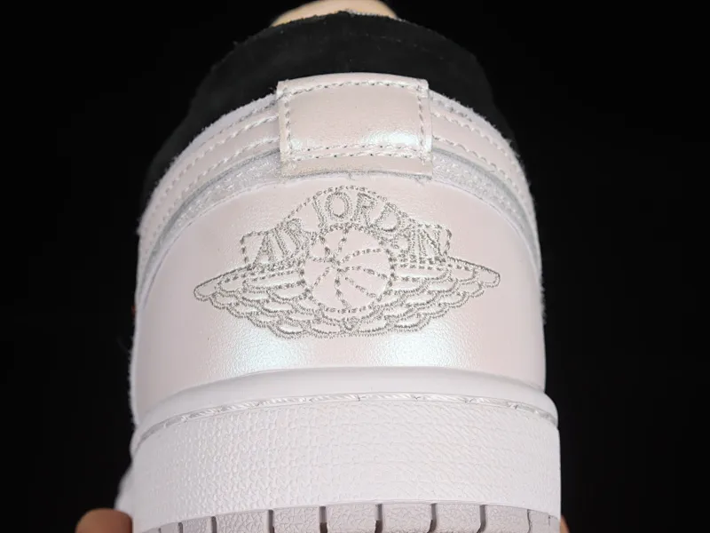All categories Air Jordan Jordan series basketball shoes Air Jordan 1 Low Z version Air Jordan 1 Low AJ1 Joe 1 pearlescent white retro culture and leisure sports sneakers DN1635-102